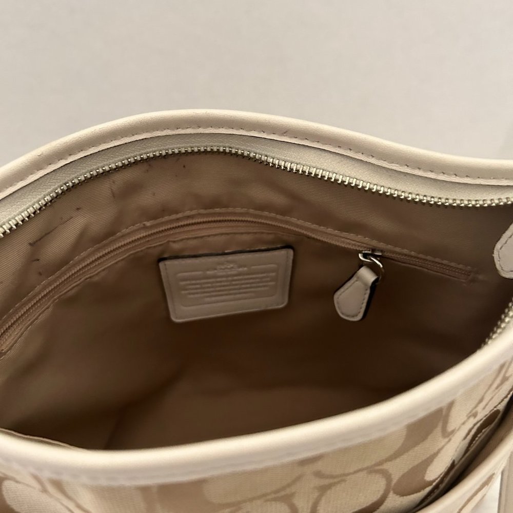 Coach File Bag - Picture 4 of 10